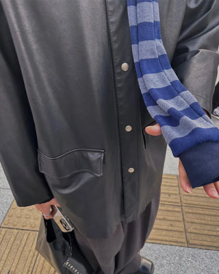 Bordered two-tone knit scarf