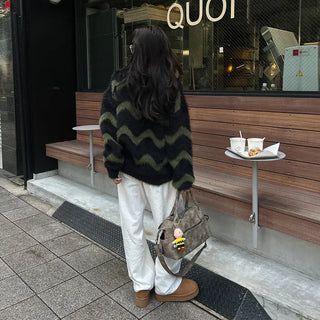 White slit denim pants