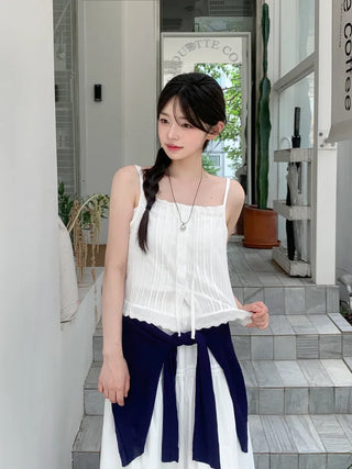 Ribbon sleeveless blouse