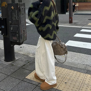 White slit denim pants