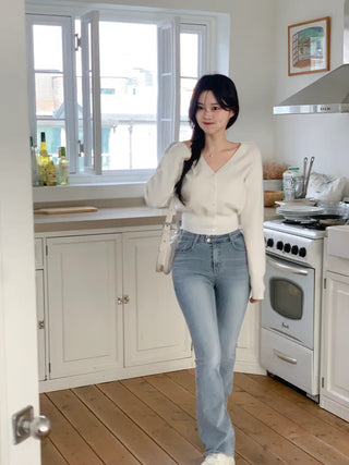 Milky V-neck knit cardigan