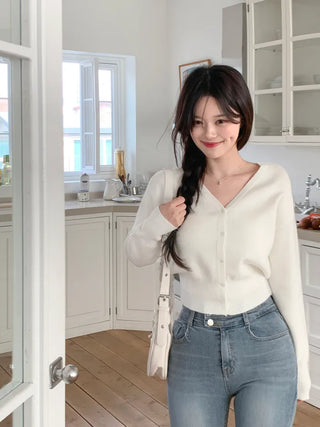 Milky V-neck knit cardigan