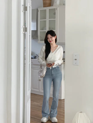 Milky V-neck knit cardigan