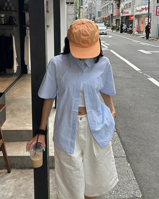Pencil stripe half shirt