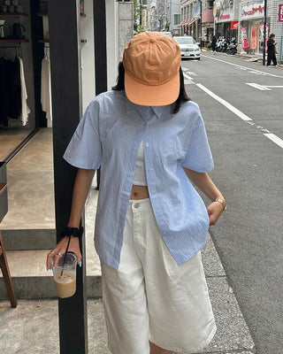 Pencil stripe half shirt