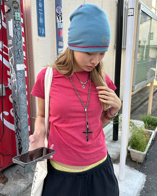 Short-sleeved semi-cropped color T-shirt