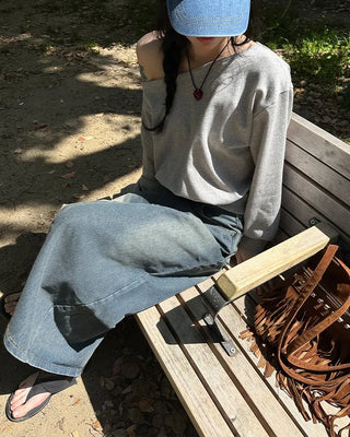 Boat neck sweatshirt
