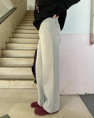 Washed light gray straight jeans