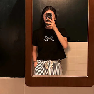 Ribbon short-sleeved cropped T-shirt