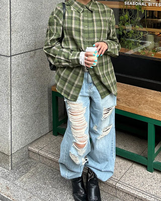 Patch pocket collar check shirt