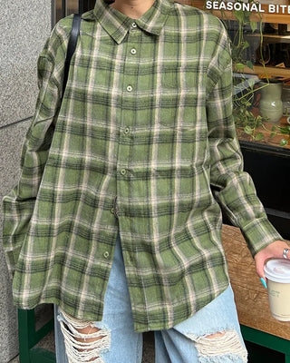 Patch pocket collar check shirt