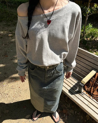 Boat neck sweatshirt