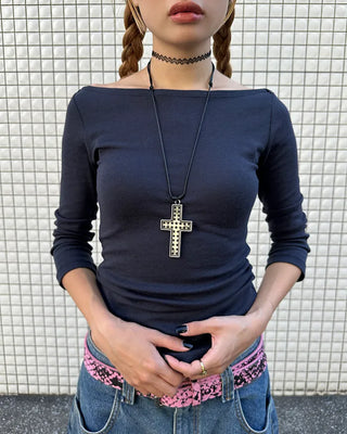 Boat neck cropped sleeve cut and sew