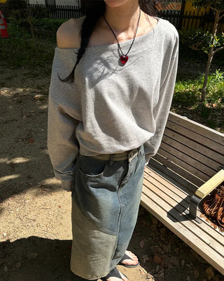 Boat neck sweatshirt