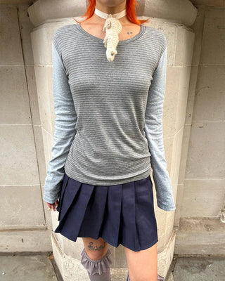 Simple pleated mini skirt
