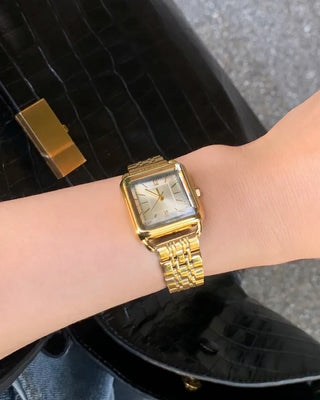 Vintage Square Handwatch