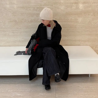 Back-tucked long coat