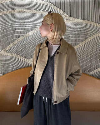 Point button zip fly suede blouson