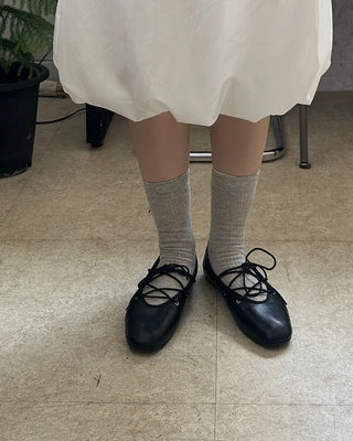 Lace-up flat shoes