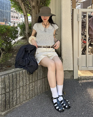 Round neck button collar knit