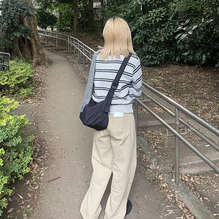 Striped round knit
