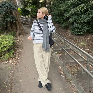 Plain wool scarf