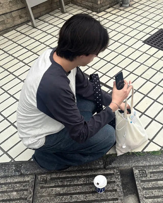 (Unisex) Raglan Sleeve Point Long Sleeve T-Shirt