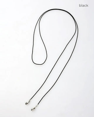 Black strap necklace
