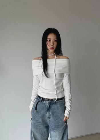 strap off shoulder T (4c)