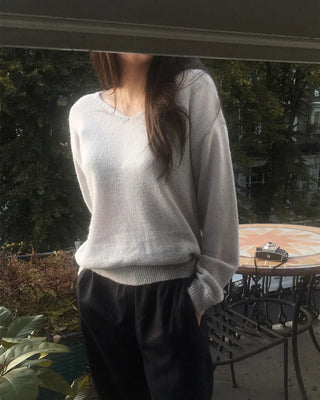 Slim Heart V-Neck Knit