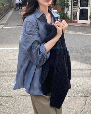 Loose-fit striped shirt
