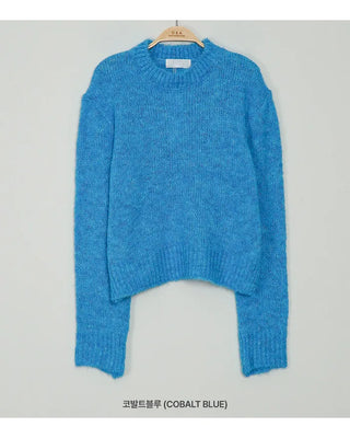 Round-neck long-sleeved knit