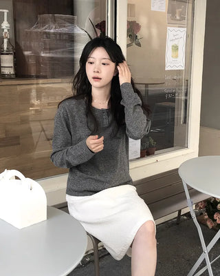 Half-open button knit