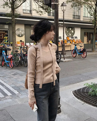 (set) Tie & V-neck knit set