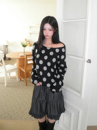 (3 colors) Polka Dot One-Shoulder T-Shirt