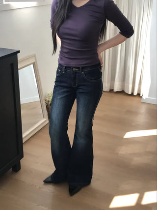 Flared low-rise jeans
