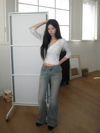 (2 colors) Lace punching mid-length T-shirt