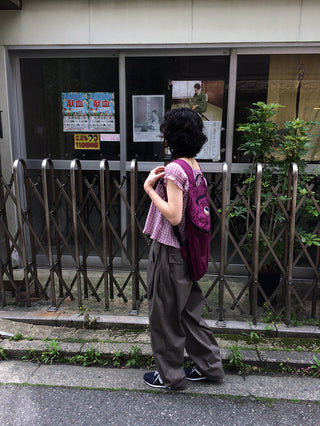 Wide-leg pants with elastic waistband and slits