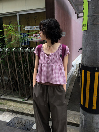 Wide-leg pants with elastic waistband and slits