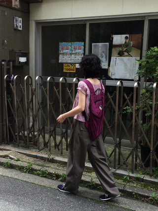 Wide-leg pants with elastic waistband and slits