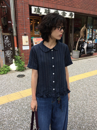 Flower button stripe border short-sleeved blouse