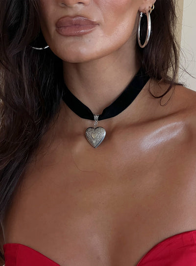 Laike Pendant Necklace Black  Silver