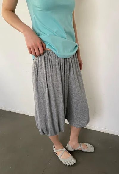 [2 colors] Cozy Shirring Capri Pants