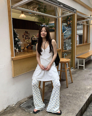slim floral flared pants