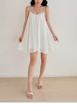 white halter pleated Dress