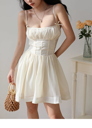 large swing pleating Dress
