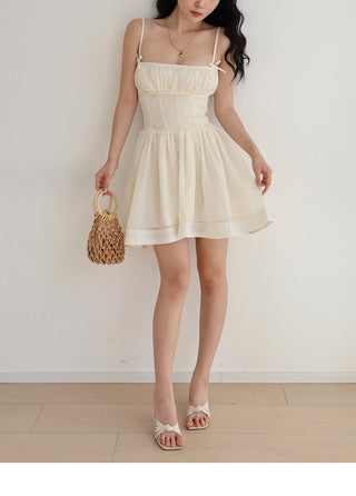 large swing pleating Dress