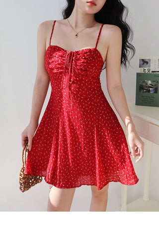 red floral pleated Dress