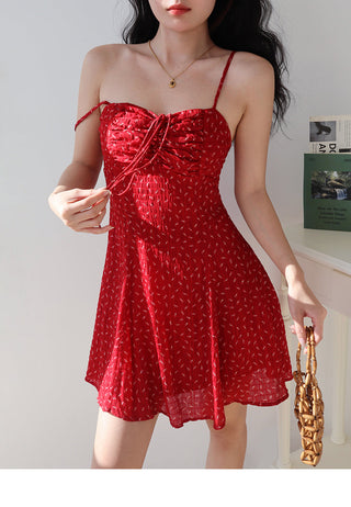 red floral pleated Dress