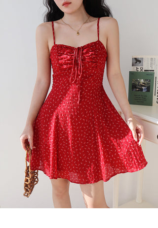 red floral pleated Dress